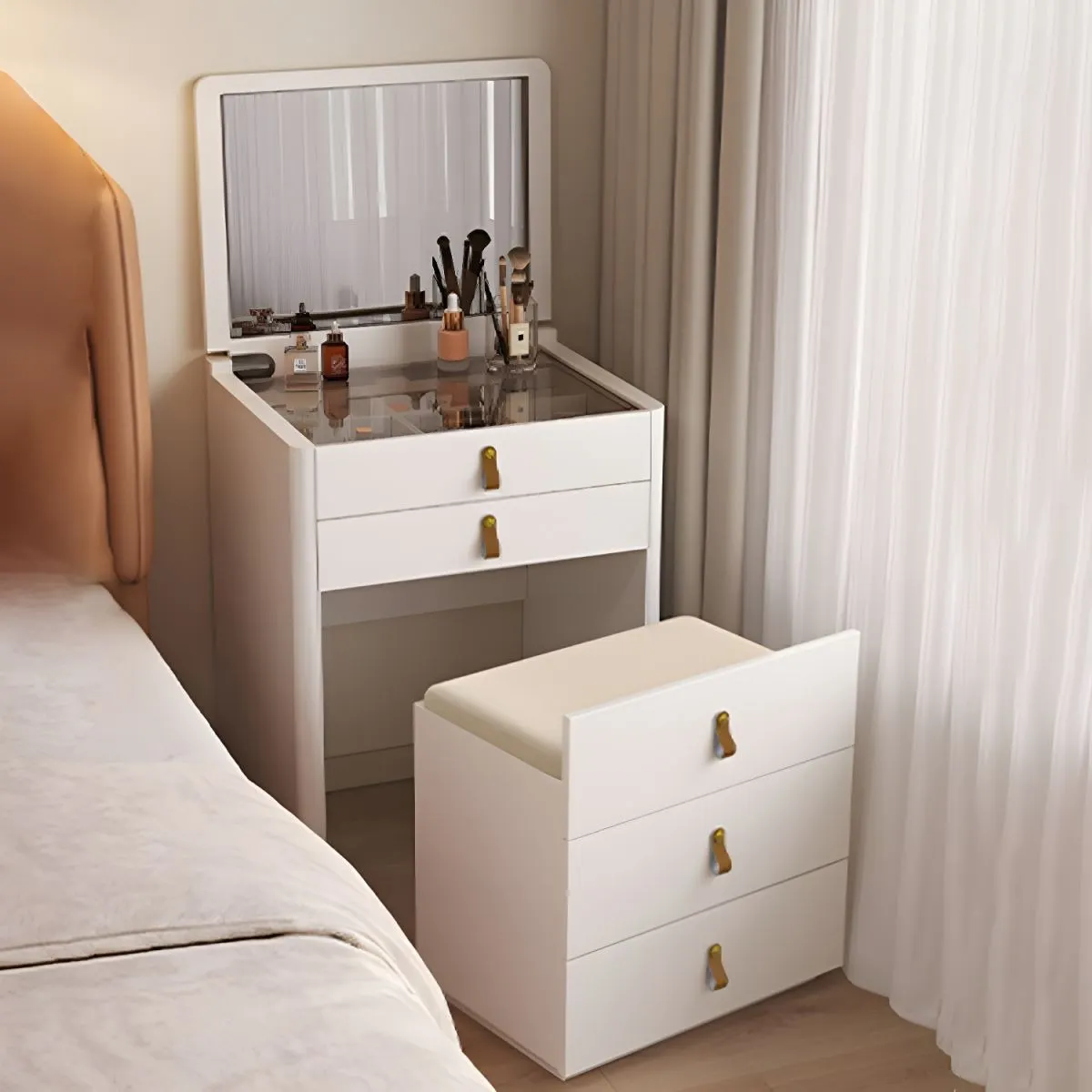 Ivory – Fällbar Spegel med Sminkbord